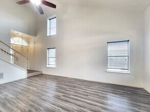 17400 Valentine Dr in Round Rock, TX - Building Photo - Building Photo