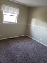 2146 Rugen Rd in Glenview, IL - Building Photo - Building Photo