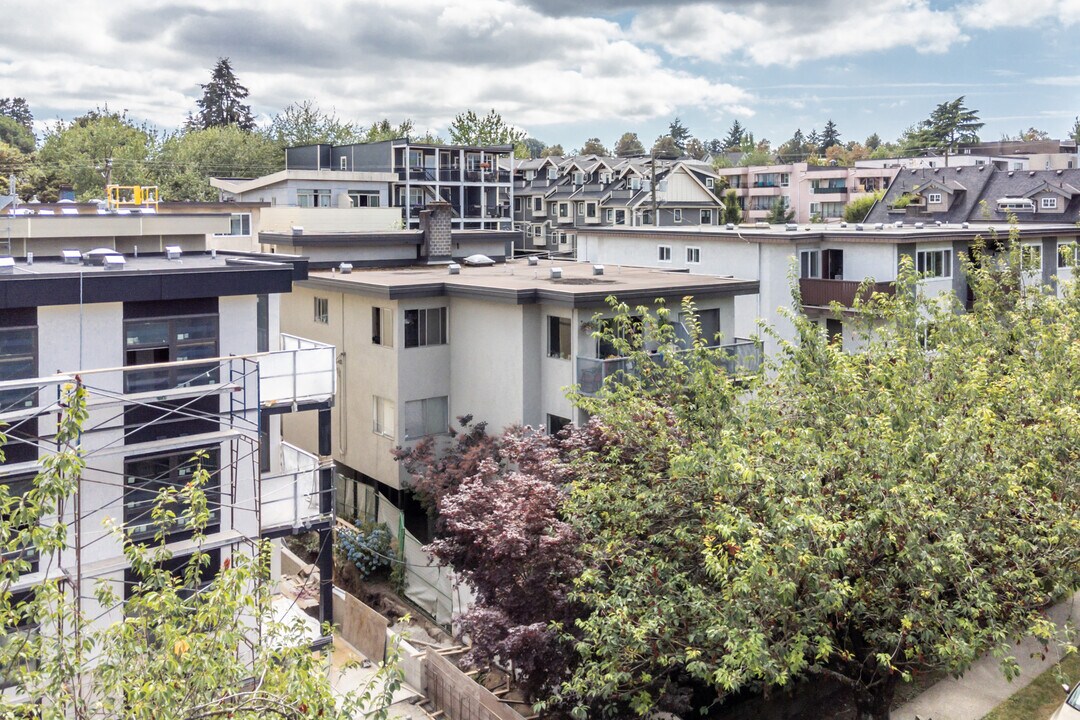 Rosalee Court in Vancouver, BC - Building Photo