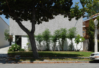 251 N Craig Ave in Pasadena, CA - Building Photo - Building Photo