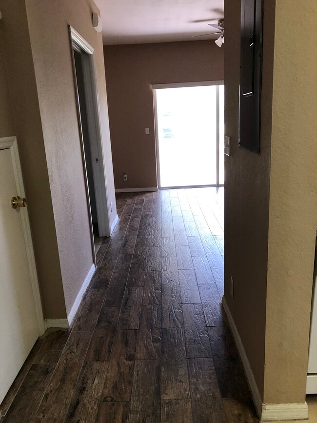 10037 Poppy Hill Dr, Unit Townhouse in Ft. Myers, FL - Building Photo - Building Photo