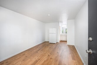 Studio 48 Apartments in La Vergne, TN - Building Photo - Interior Photo