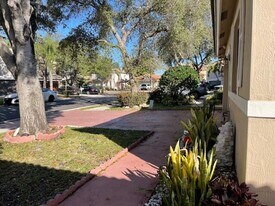 6352 NW 36th Ave in Coconut Creek, FL - Building Photo