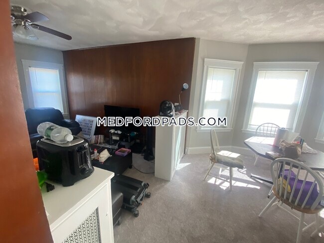 20 Benton Rd in Medford, MA - Building Photo - Building Photo