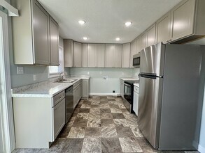 142 Cardinal Rd in Jacksonville, NC - Building Photo - Building Photo