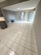 1503 W Adams Blvd in Los Angeles, CA - Foto de edificio - Building Photo