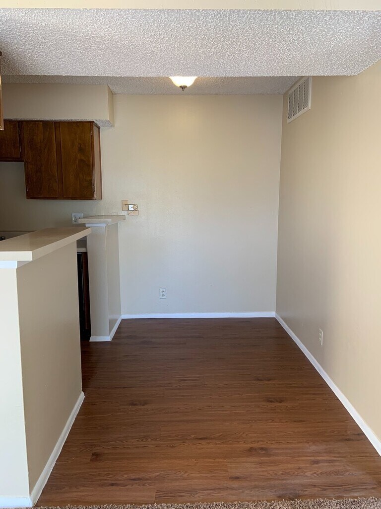 Indian Springs Apartments El Paso, TX Apartments