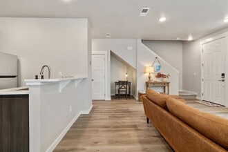 17065 N Hounslow Wy in Nampa, ID - Building Photo - Building Photo