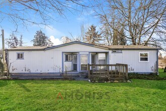 10420 224th St E in Graham, WA - Building Photo - Building Photo