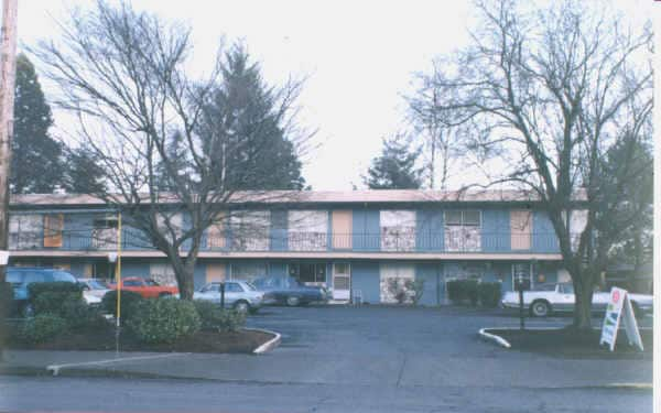 3740 SE 162nd Ave in Portland, OR - Building Photo