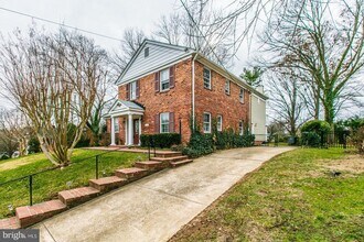 8414 W Boulevard Dr in Alexandria, VA - Building Photo - Building Photo