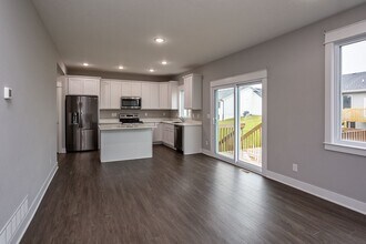 1501 NE Savana Dr in Grimes, IA - Building Photo - Building Photo