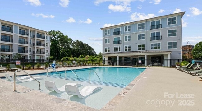 5120-5177 77 Center Dr