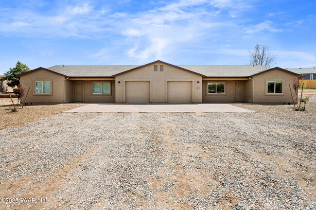 property at 4285 N Viewpoint Dr