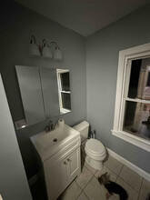 247 Austin St-Unit -2 in New Bedford, MA - Building Photo - Building Photo
