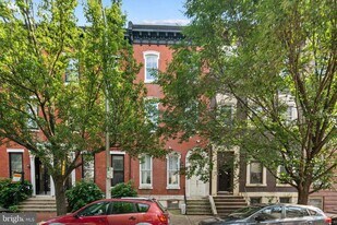 1832 Green St in Philadelphia, PA - Building Photo