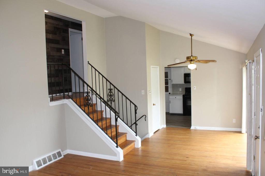 608 Whitman St in Glassboro, NJ - Building Photo