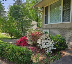 2450 Spring Rd SE in Smyrna, GA - Building Photo - Building Photo