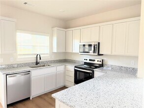 531 Cosmos St in Centerton, AR - Building Photo - Building Photo