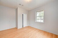 3034 Akard St photo'