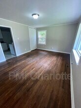 4106 Howie Cir in Charlotte, NC - Building Photo - Building Photo