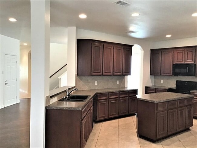 15818 Shoreline Terrace Dr in Houston, TX - Building Photo - Building Photo