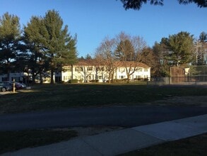 419 E River St in Orange, MA - Building Photo - Building Photo