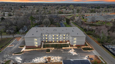 600 Station Square Apartments in Greensboro, NC - Building Photo - Building Photo