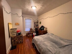 233A Highland Ave, Unit 2 in Somerville, MA - Building Photo - Building Photo