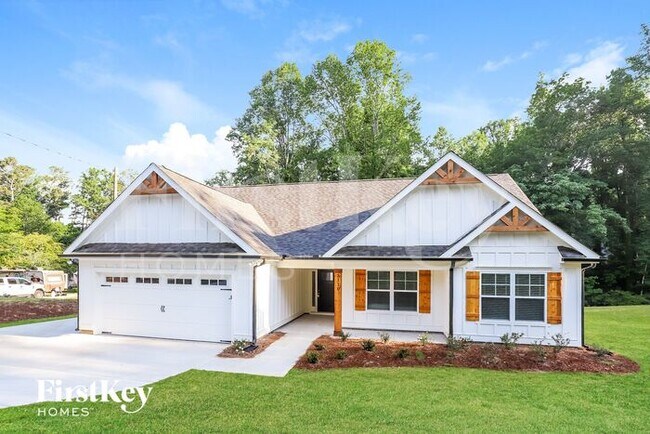 7110 Lawson Dr in Gainesville, GA - Building Photo - Building Photo