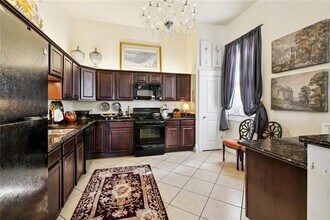 5101 N Rampart St in New Orleans, LA - Foto de edificio - Building Photo