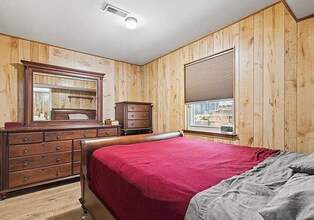 15202 Bernita Dr in Philadelphia, PA - Foto de edificio - Building Photo