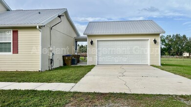 3501 Harbor Rd in Kissimmee, FL - Foto de edificio - Building Photo