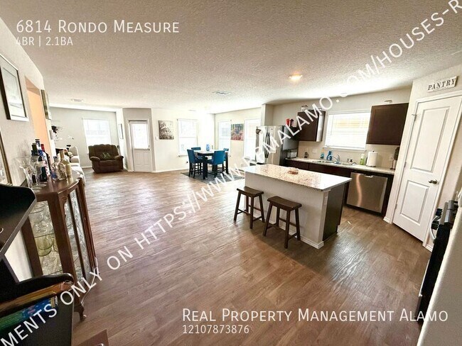 6814 Rondo Measure in San Antonio, TX - Building Photo - Building Photo