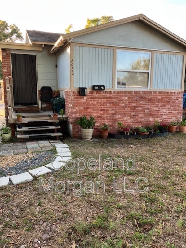 property at 2033 20th St S