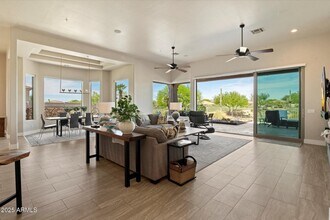 9338 E Prairie Cir in Scottsdale, AZ - Building Photo - Building Photo