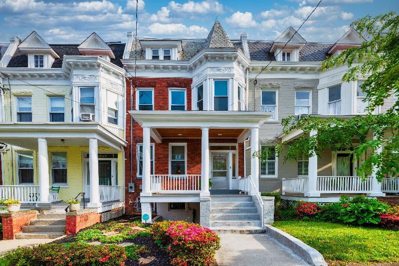 1426 Webster St NW in Washington, DC - Foto de edificio