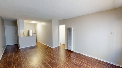 830 S. Grandview in Los Angeles, CA - Building Photo - Interior Photo