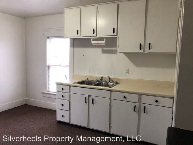 854 Greene St in Marietta, OH - Building Photo - Building Photo