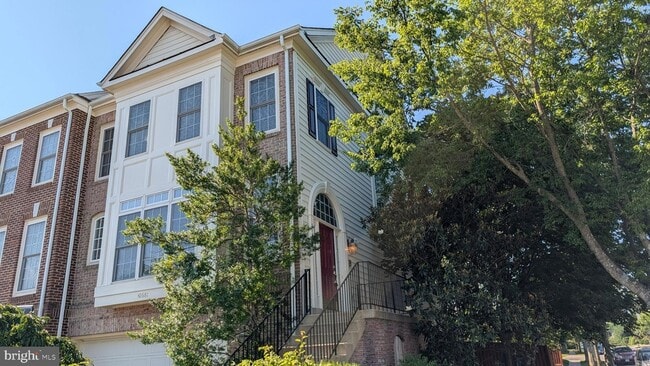 42681 Rolling Rock Square in Chantilly, VA - Building Photo - Building Photo