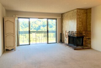 25700 University Ct in Hayward, CA - Building Photo - Building Photo