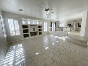 913 Dancing Rain Ct in Las Vegas, NV - Building Photo - Building Photo