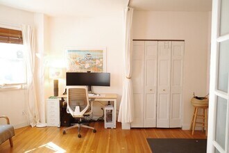 50 Bartlett St in Somerville, MA - Building Photo - Building Photo