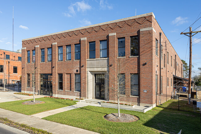 Electric Depot in Baton Rouge, LA - Foto de edificio - Primary Photo