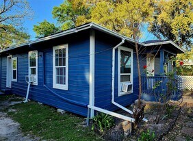 968 Garapan St in Houston, TX - Building Photo