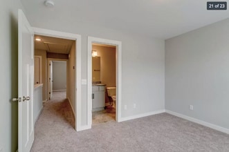 2343 Patrick Ave in Old Hickory, TN - Foto de edificio - Building Photo