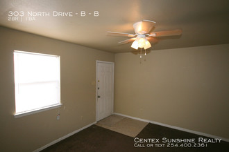 303 North Dr-Unit -B in Copperas Cove, TX - Foto de edificio - Building Photo