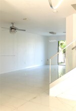 9336 W 34th Ct in Hialeah, FL - Building Photo - Building Photo