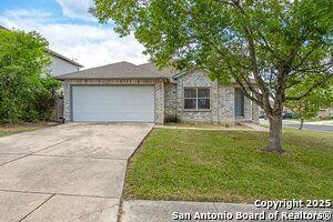 7902 Chestnut Bear Dr in Converse, TX - Building Photo - Building Photo