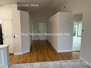 3727 Reflections Dr in Pleasanton, CA - Building Photo - Building Photo